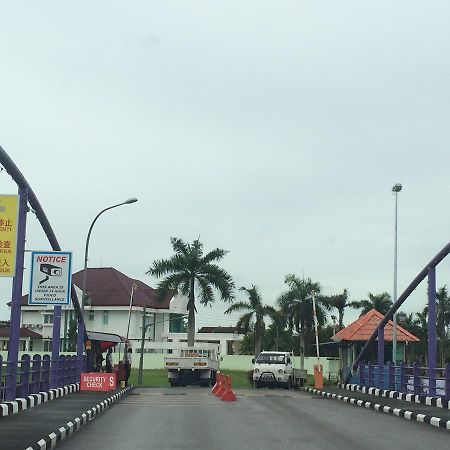 Golden Swan Sibu Homestay ภายนอก รูปภาพ