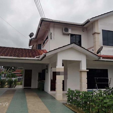 Golden Swan Sibu Homestay ภายนอก รูปภาพ