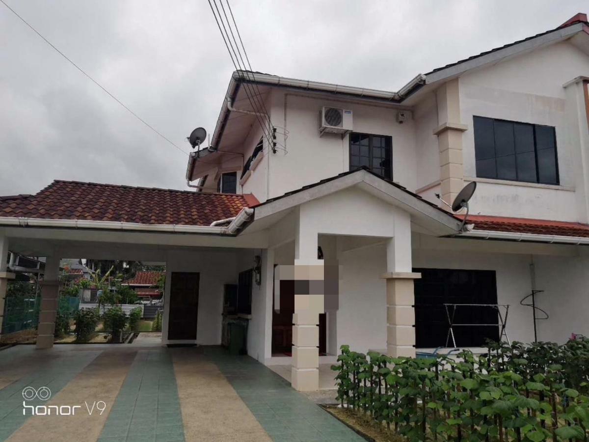 Golden Swan Sibu Homestay ภายนอก รูปภาพ